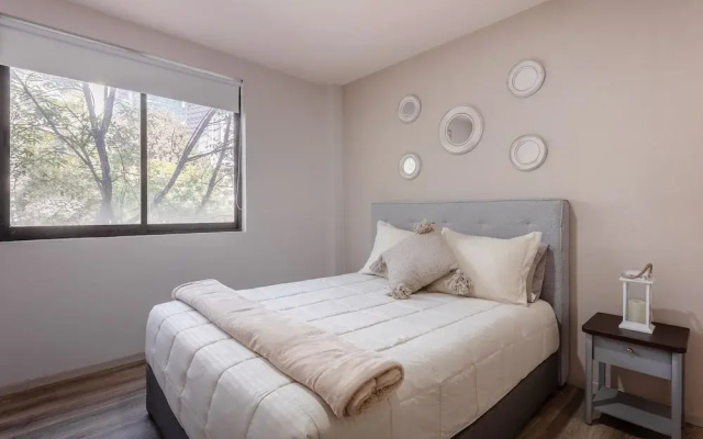 Urban Oasis in Roma - Wifi - Laundry - Sleeps 7