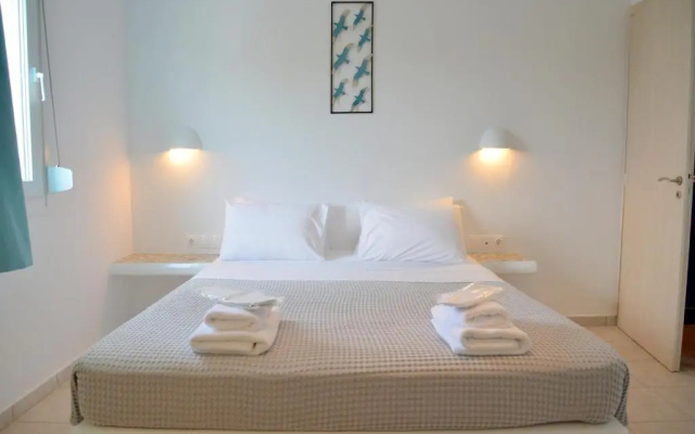 Glaronissia Hotel