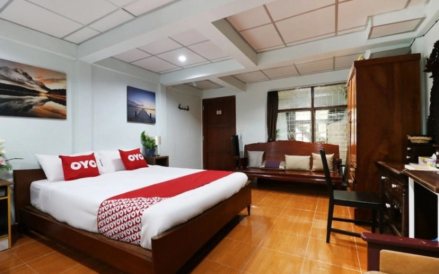 OYO 812 Nature House