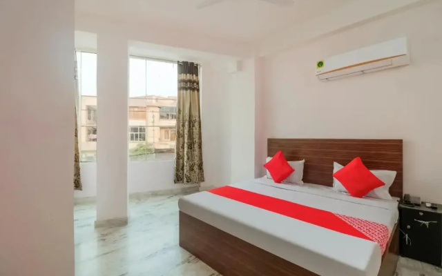 Hotel Z Black by OYO Rooms
