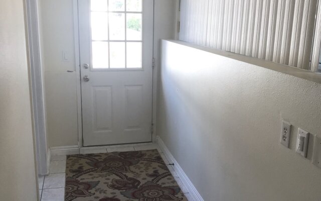 Entire 3 Bedrooms Close Beach Downtown 2