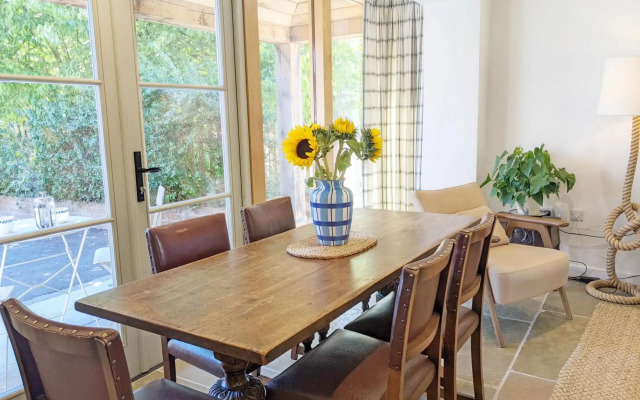 Hearnesbrook Barn , Emsworth