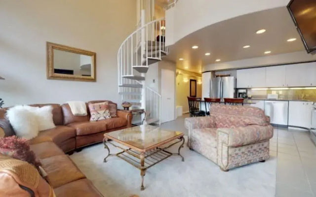 3 Bedroom Condo