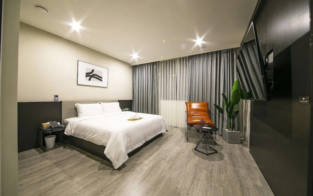 Epoche Hotel