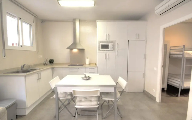 Benet Apartment