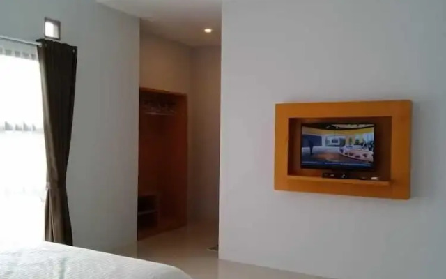Villa Fahim 2 Puncak 4 Bedroom