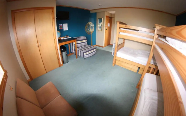 Orcades Hostel
