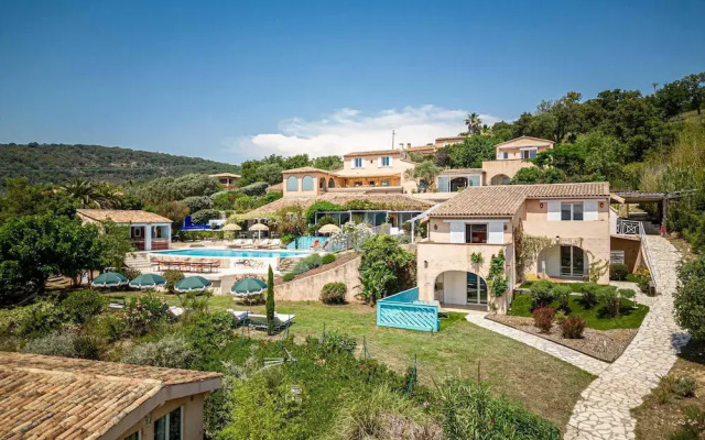 Splendid Flat in Provencal Villa 1br/3p