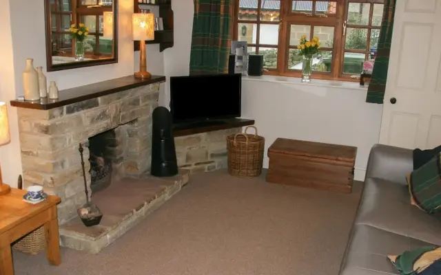 Holly Cottage