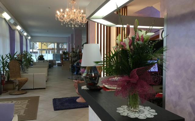 Hotel Sahara