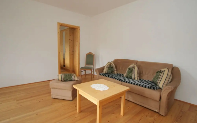 Spacious Apartment near Ski Lift in Bad Kleinkirchheim