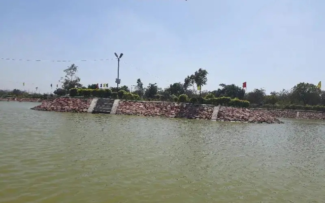 OYO 79846 Townhouse 292 Atal chowk Indirapuram Ghaziabad