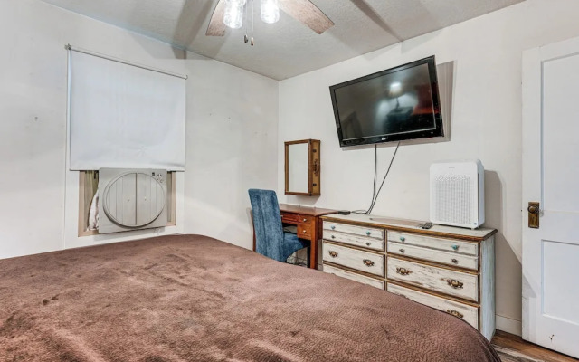 Mountain & Valley Views! Pet-friendly Pioche Home