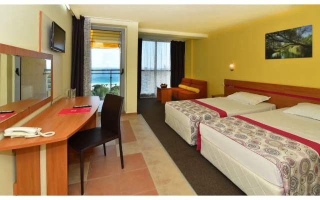 Dolce Mare Hotel