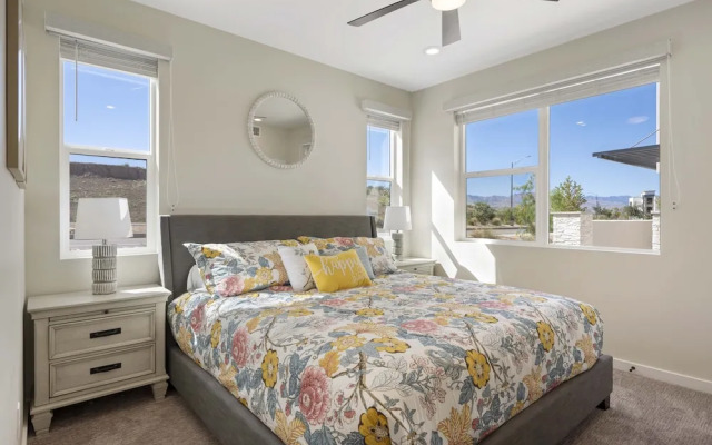 Primo Lagoon Retreat 3 Bedroom Condo