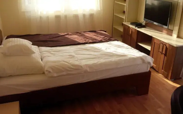 Speiz Apartmanház