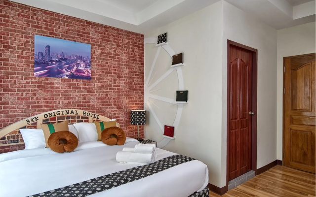 Bangkok River Loka Hotel