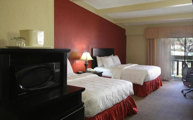 Clarion Inn Lafayette Airport
