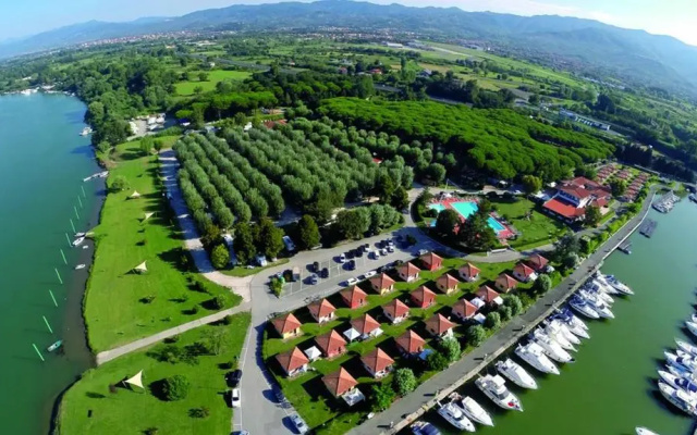 Iron Gate Marina3B