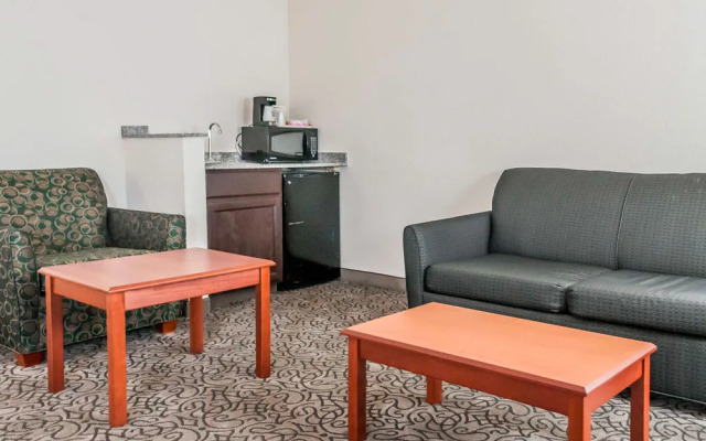 Quality Inn & Suites