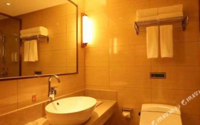 Vienna Hotel (Xinji TV Tower)