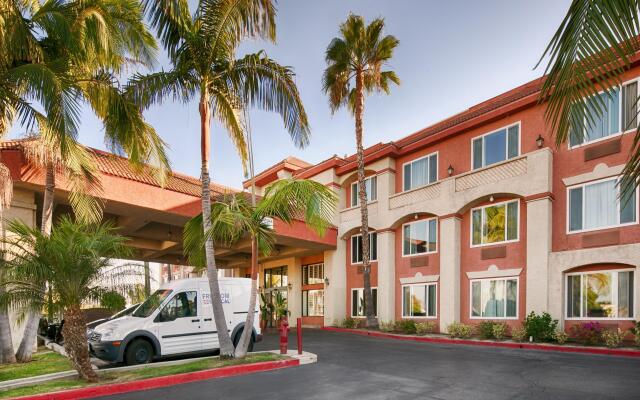 Best Western Plus Anaheim Orange County Hotel 1