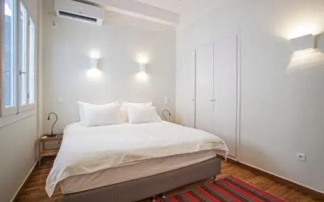 Boutique Athens EP7 House