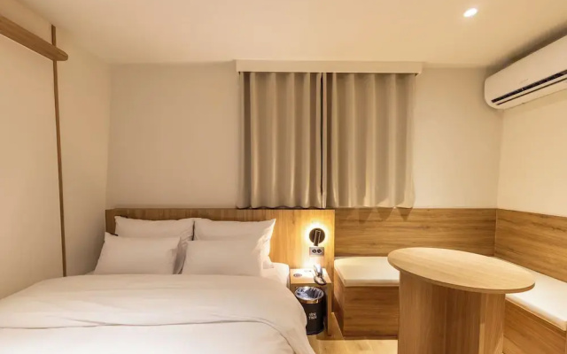 Vinetree Boutique Hotel
