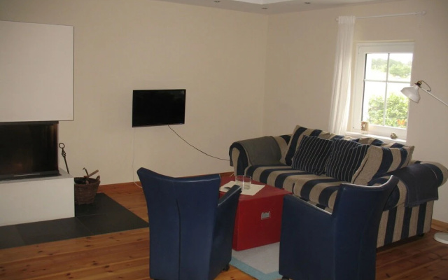 Tranquil Bungalow in Neuburg near the Sea