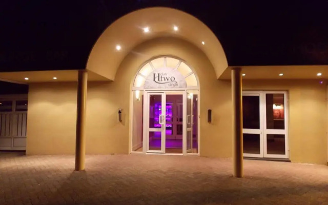 Hillgrove Accommodation & Nightclub