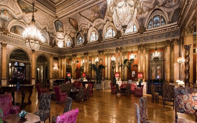 Отель Grand Plaza