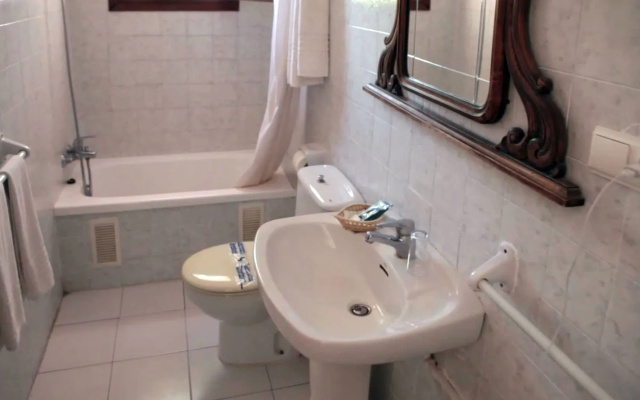 Apartamentos La Racona