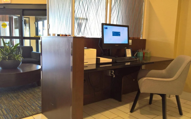 Holiday Inn Express & Suites Boston - Cambridge by IHG