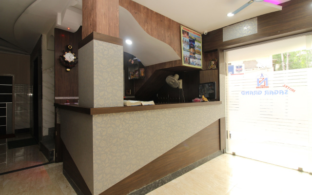 iROOMZ Hotel Sagar Grand