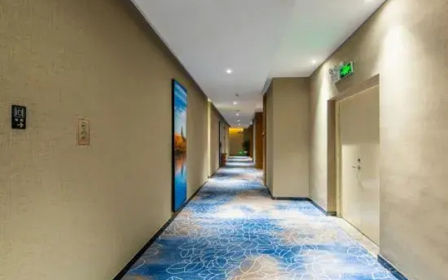 New Bingkai International Hotel (Wetland Park Yellowstone North Station)