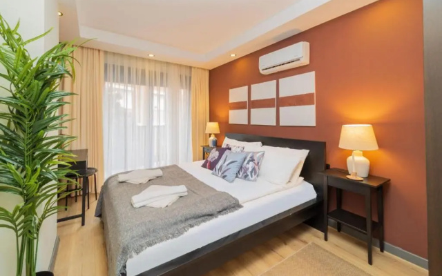 Sleek and Central Apartment in Muratpasa