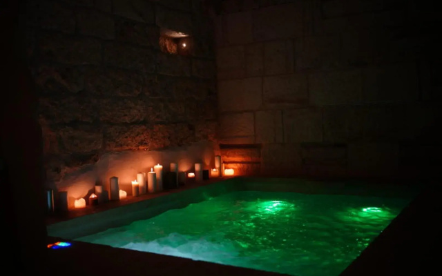 Lanime - Bed in Spa