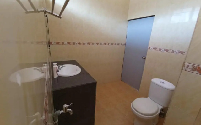 Dlayaran Hotel & Cafe