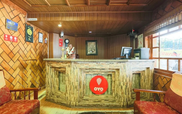 OYO 48910 Hotel Blue Bird