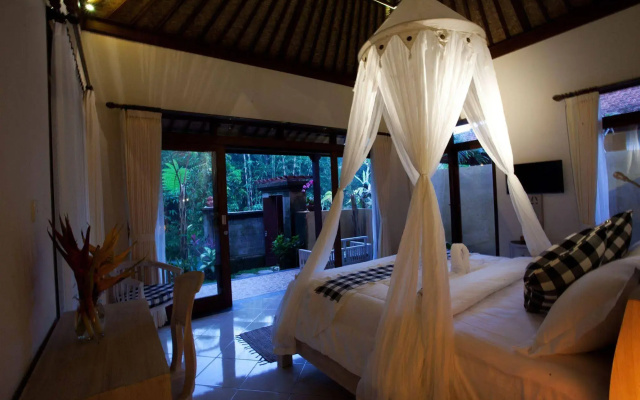 Segening Villa