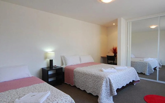 Courtyard Complex Serviced Apartments