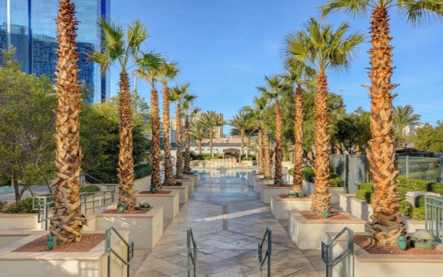 Stunning 1BR Strip Views w Balcony 17701