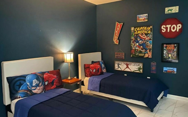Amazing Champions Gate 7 bedrooms/6 bathrooms!