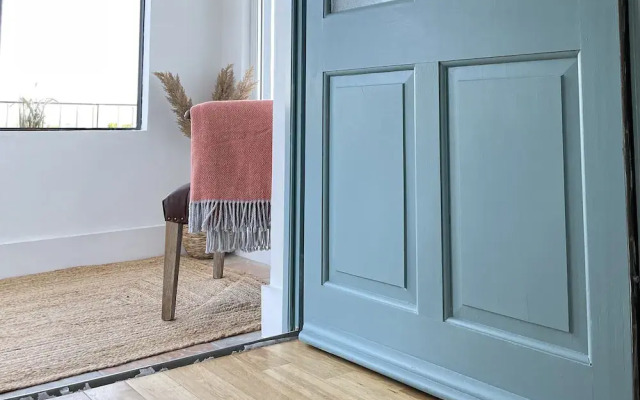 Wavecrest Holiday Cottage