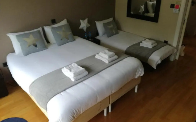 Airathens Suites