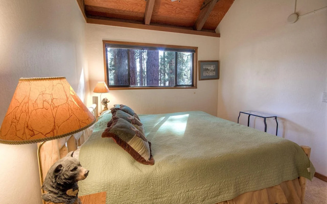 Sky Chalet by Lake Tahoe Accommodations
