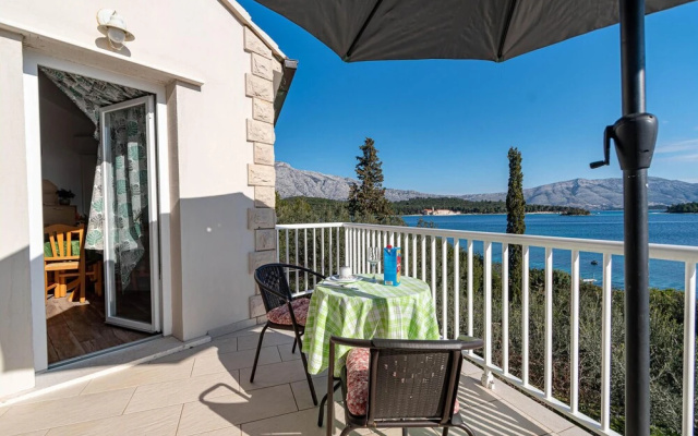Stunning Apartment in Lumbarda With 2 Bedrooms and Wifi