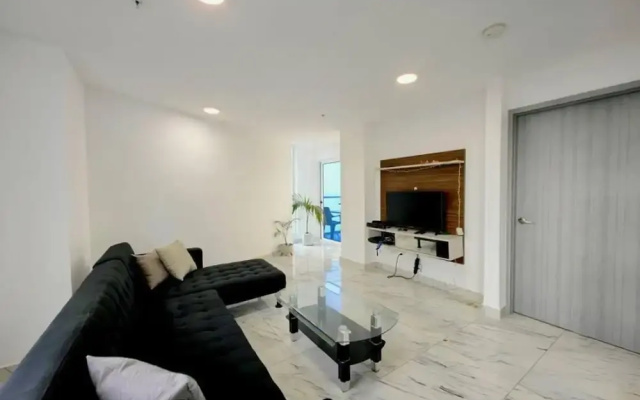Room-sofa Bed Stay Rooftop Pool & Gym, A