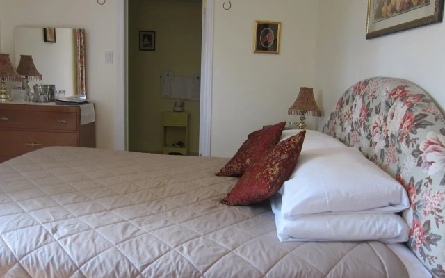 Auld Farm Inn B&B