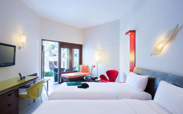 Отель ibis Styles Bali Legian